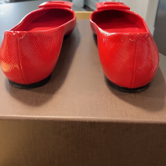 Red Louis Vuitton Flats - Picture 4 of 5